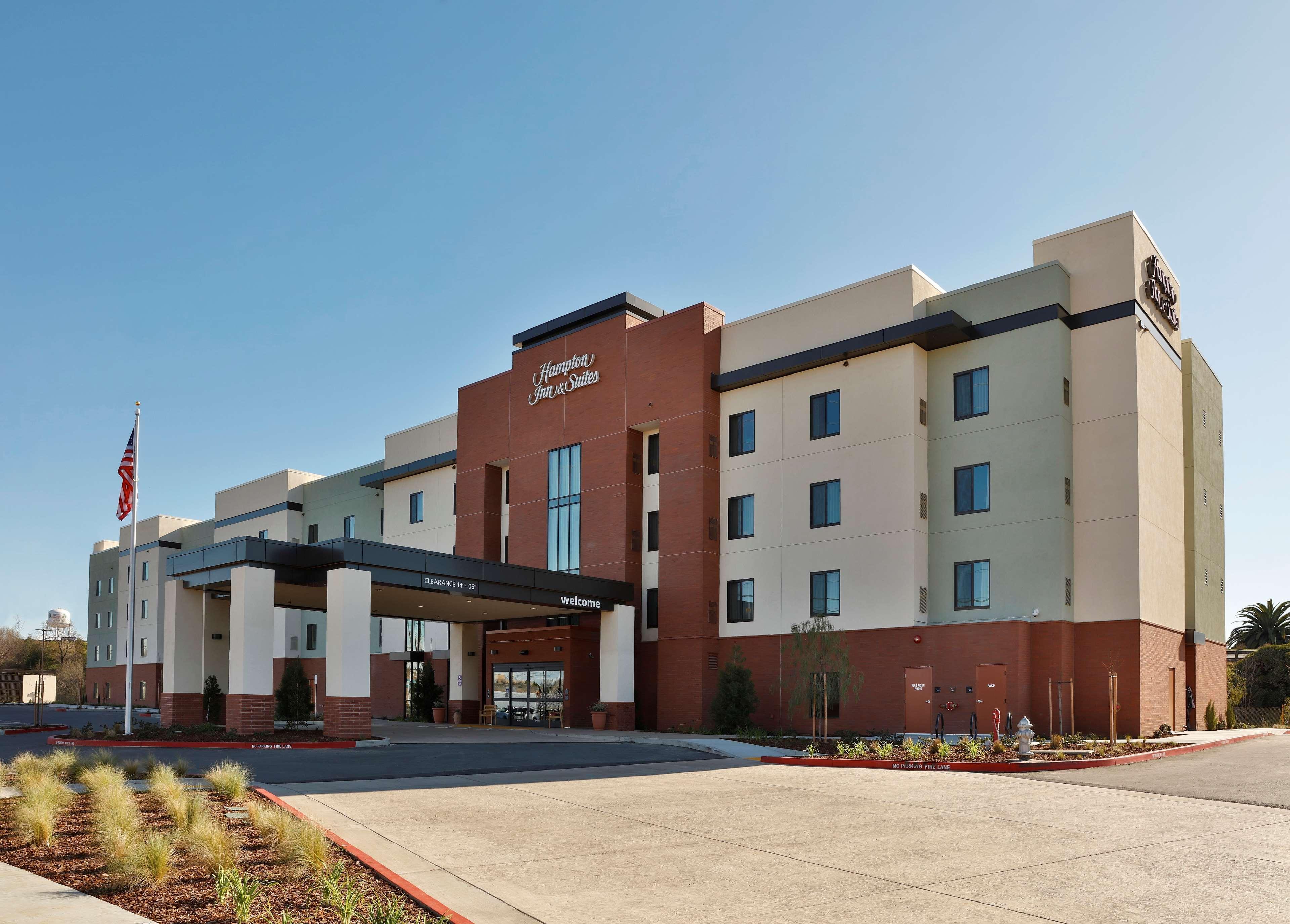 Hampton Inn & Suites Sacramento At Csus Exterior photo
