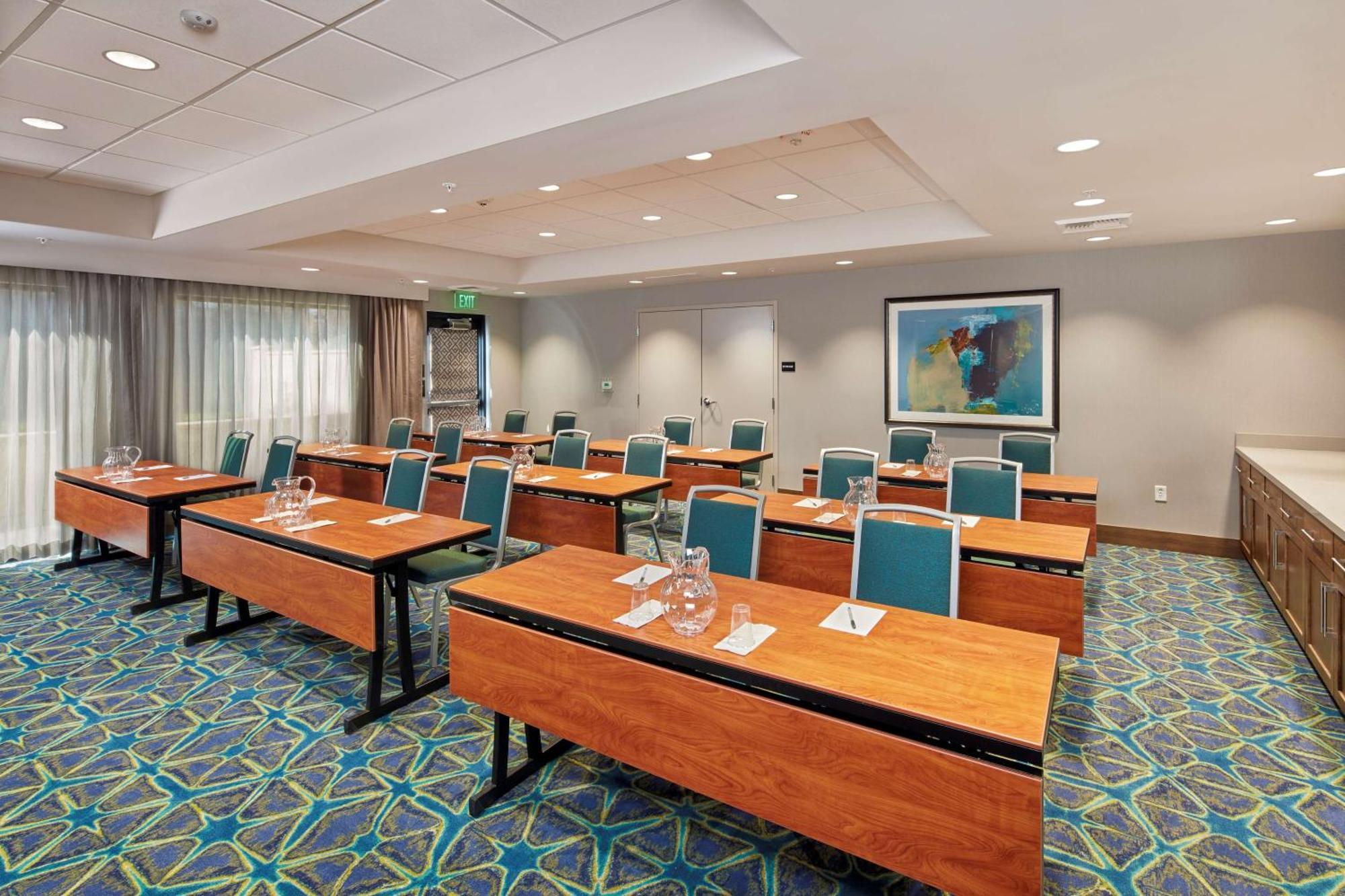 Hampton Inn & Suites Sacramento At Csus Exterior photo