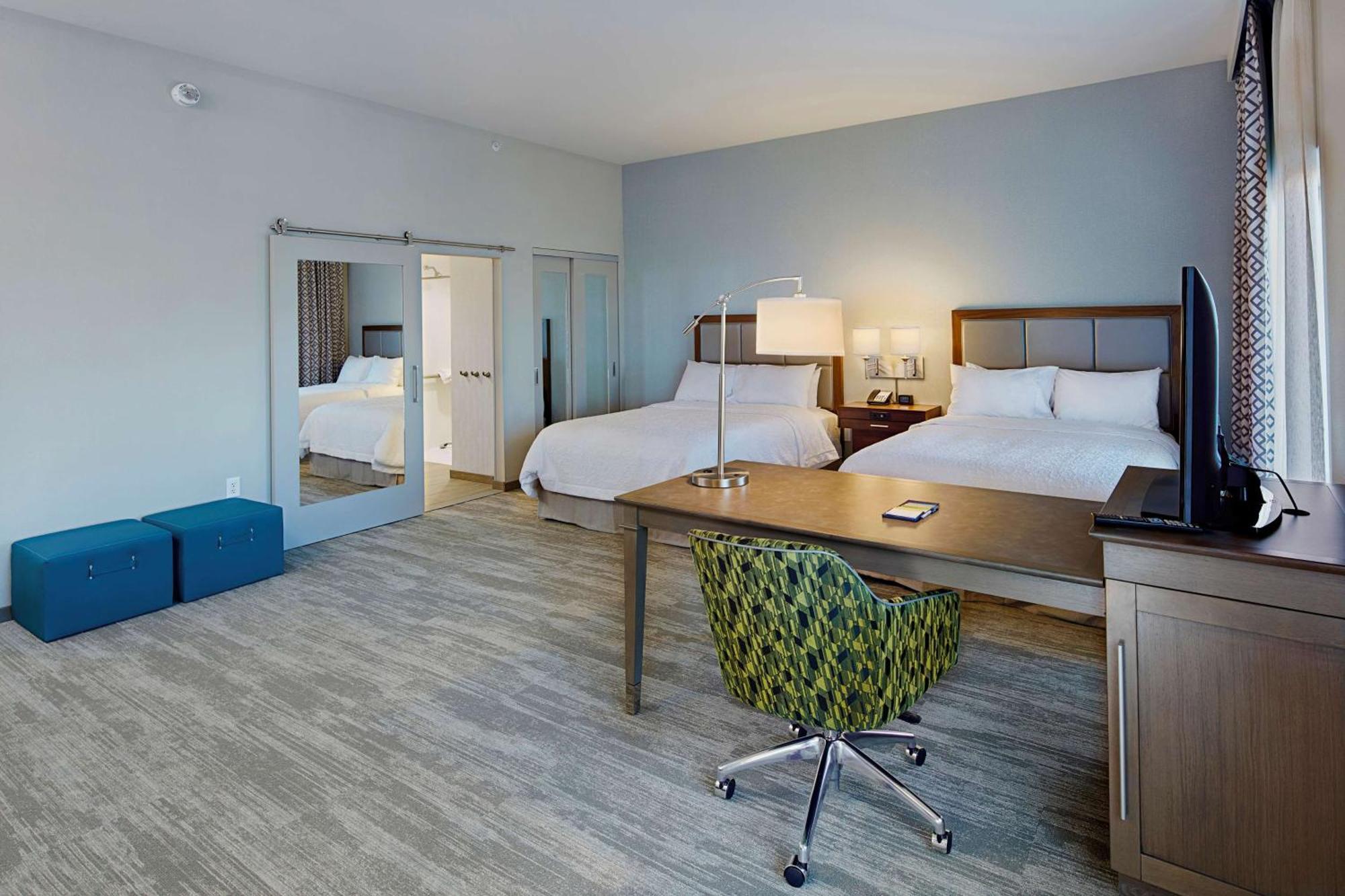 Hampton Inn & Suites Sacramento At Csus Exterior photo